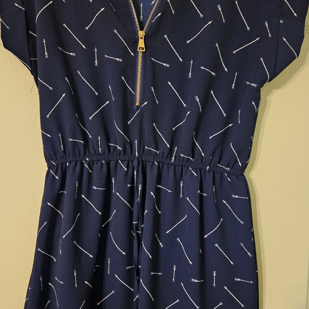 Women's dress size Large  J for Justify